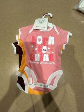 Minnesota Golden Gophers Baby Girls 3-Pack Bodysuit Set
